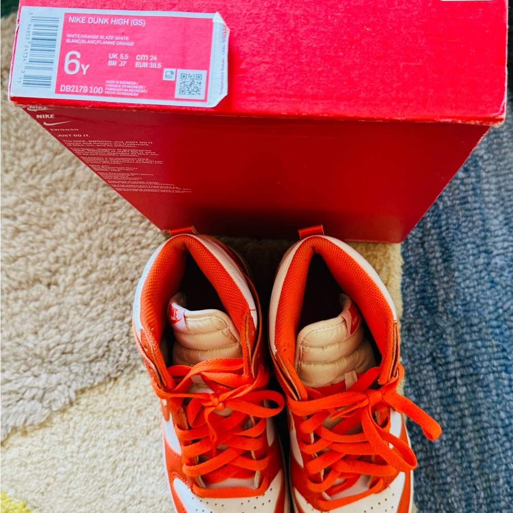 Dunks - Picture 3 of 6